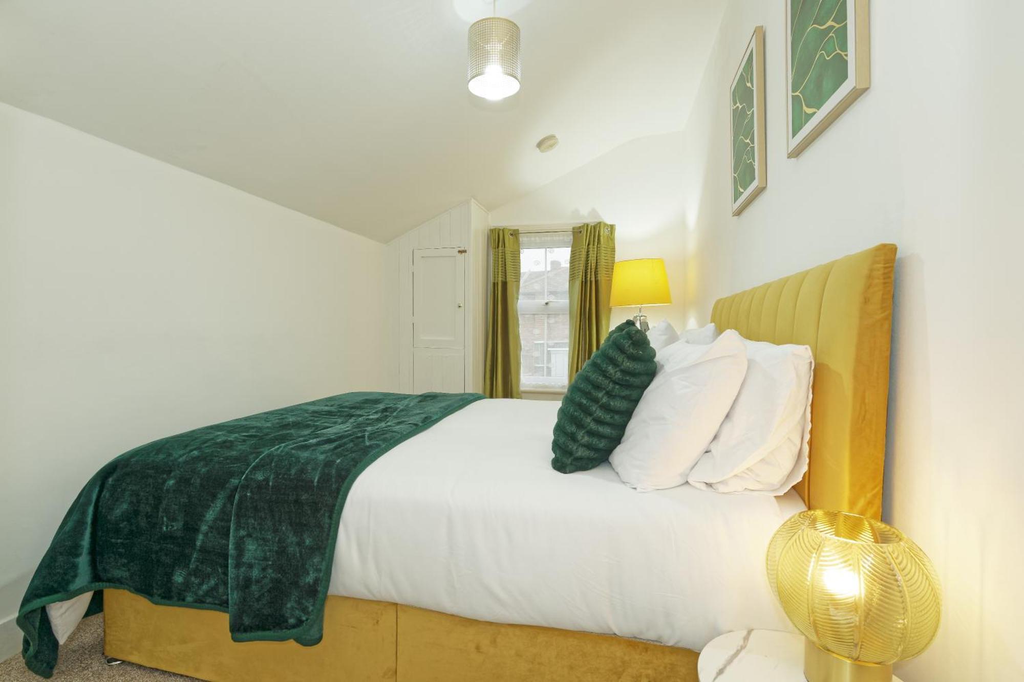 Lovely Luxury 3 Bed House Apartment Chatham  Exterior foto